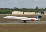 SAS MD 82 LN-ROT beim Start in Berlin-Tegel am 17.05.2012
