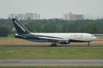 Star Air B 767-204(BDXF) OY-SRH nach der Landung in Berlin-Tegel am 03.07.2012