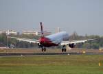 Air Berlin A 321-211 D-ABCH bei der Landung in Berlin-Tegel am 05.05.2013
