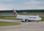 A7-ACC Qatar Airways Airbus A330-202   am 13.05.2014 in Tegel gelandet
