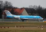 KLM-Cityhopper Fokker 70 PH-KZP kurz vor dem Start in Berlin-Tegel am 13.02.2014
