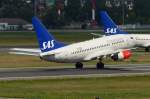 SAS Scandinavian Boeing B737-683 LN-RPE beim Start in Berlin -Tegel July 2014.