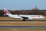 Qatar Airways A 330-202 A7-ACK nach der Landung in Berlin-Tegel am 08.03.2014