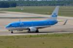 PH-BGN KLM Royal Dutch Airlines Boeing 737-7K2 (WL)   zum Gate in Tegel am 08.09.2014