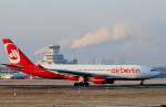 Air Berlin A 330-223 D-ALPF kurz vor dem Start in Berlin-Tegel am 18.01.2015