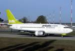 Air Baltic B 737-53S YL-BBD am 21.04.2007 auf dem Flughafen Berlin-Tegel