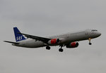SAS A 321-231 OY-KBE bei der Landung in Berlin-Tegel am 19.12.2015