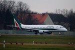 Alitalia CityLiner ERJ-175-200LR EI-RDC kurz vor dem Start in Berlin-Tegel am 19.12.2015