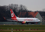 Air Berlin B 737-7K5 D-AHXC kurz vor dem Start in Berlin-Tegel am 19.12.2015