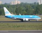 KLM B 737-7K2(WL) PH-BGE nach der Landung in Berlin-Tegel am 30.04.2009