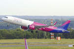 Wizz Air Malta Airbus A321-271NX 9H-WAG beim Start in Dortmund 4.7.2026