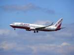 D-ABAQ, eine 737-800 der Air Berlin, im Anflug auf Dresden-Klotsche (7.6.2009).