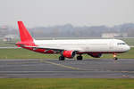 Eurowings Airbus A321-211 D-AEUJ rollt zum Start in Düsseldorf 5.12.2019