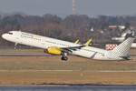 EC-MGY, Airbus A321 der Vueling Airlines am DUS, 20.01.2024.