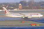 Qatar Airways Boeing 787-8 Dreamliner A7-BDC beim Start in Düsseldorf 30.12.2025