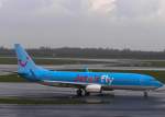 Jetairfly B738 before takeoff on Runway 23L @DUS 12.04.2012