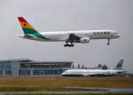 Seit kurzem gibt es wieder eine Verbindung zwischen Düsseldorf und Accra. Ghana im Anflug auf die 23L...das Bild stammt vom 21.12.2008