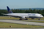 United Airlines Boeing B777-222(ER) N784UA, cn(MSN): 26951,
Frankfurt Rhein-Main International, 27.05.2017.