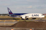 LAN Airlines Boeing 787-9 Dreamliner CC-BGI rollt zum Start in Frankfurt 7.6.2017