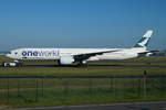 Cathay Pacific Boeing B777-367(ER) B-KPL, cn(MSN): 36161, oneWorld,
Frankfurt Rhein-Main International, 26.05.2017.
