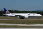 United Airlines Boeing B777-222(ER) N223UA, cn(MSN): 30224,
Frankfurt Rhein-Main International, 27.05.2017.