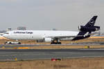 Lufthansa Cargo McDonnell Douglas MD11F D-ALCA wird zur Parkposition geschleppt in Frankfurt 14.9.2018