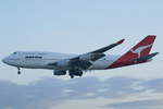 Qantas, Boeing B747-438 VH-OJG, cn(MSN): 24779,
Frankfurt Rhein-Main International, 17.08.2011.