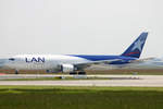 LAN Cargo, N312LA, Boeing 767-361ERF, msn: 32572/846, 19.Mai 2005, FRA Frankfurt, Germany.