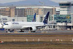 Lufthansa Airbus A350-941 D-AIXM rollt zum Start in Frankfurt 19.2.2021