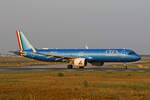 ITA Airways, EI-HXB, Airbus A321-271NX, msn: 11657,  Edoardo Mangiarotti   Inspired by Alitalia , 13.August 2025, FRA Frankfurt, Germany.