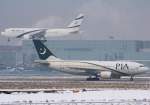Pakistan International Airlines (PIA)   Airbus A310-308   AP-BEB   Frankfurt am Main  04.01.11   