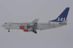 Scandinavian Airlines (SAS)   Boeing 737-783   LN-RRM  Frankfurt am Main  04.01.11 