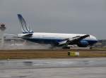 Landung United B777-222 N795UA 25R  01.12.2007