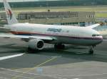 Boeing 777 der Malaysia in Frankfurt am 30.07.05