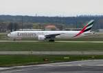 B 777-300, A6-ECL Emirates, taxy in FRA 14.04.2012