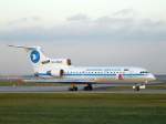 Diese Yak dreht auf die Startbahn West ein um in Richtung Krasnodar aufzubrechen...das Bild stammt vom 08.11.2008