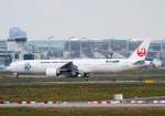Japan Airlines JAL, JA734J, Boeing, 777-300 ER (Sorry für das starke Flimmern), 23.04.2014, FRA-EDDF, Frankfurt, Germany