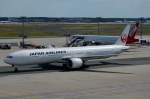 JA737J Japan Airlines Boeing 777-346 (ER)    in Frankfurt am 15.07.2014 zum Start
