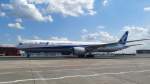 JA784A All Nippon Airways Boeing 777-381 (ER)   in Frankfurt am 16.07.2014 gelandet