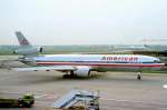 MD11 cn48554 /535 N1764B der American Airlines. Aufgenommen in FRA im Oktober 1993.
