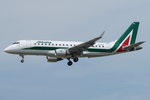 Alitalia Cityliner Embraer ERJ-175STD (ERJ-170-200) EI-RDC, cn(MSN): 17000333,
Frankfurt Rhein-Main International, 22.05.2016.