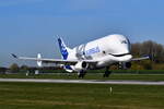 F-GXLI , Airbus Transport International , Airbus A330-743L Beluga XL , Hamburg-Finkenwerder , 08.04.2026 ,