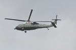 Sikorsky VH-60 White Hawk (Marine One) des Marine Corps der United States of America über dem Airport Hamburg Helmut Schmidt am 04.07.17 (Kennung leider nicht Auszumachen)