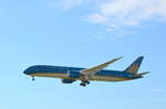 Vietnam Airlines Boeing 787-9 Dreamliner im Anflug auf den Airport Hamburg Helmut Schmidt am 06.07.17 anlässlich des G20-Gipfels.