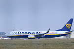 Ryanair Boeing 737-800 EI-DWZ am 30.03.18 am Airport Hamburg Helmut Schmidt aufgenommen.