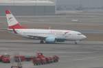 Austrian Boeing 737-700(Hochschwab) am 09.03.2011 auf dem Flughafen Hamburg.