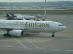 Emirates A330 am 01.04