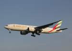 Boeing 777-200LA Emirates A6-EWB_