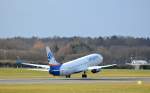 Die SunExpress Germany Boeing 737-800 D-ASXA beim Start in Hamburg Fuhlsbüttel am 10.03.15