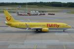 D-ATUA TUIfly Boeing 737-8K5(WL)   zum Gate in Hamburg am 15.06.2015